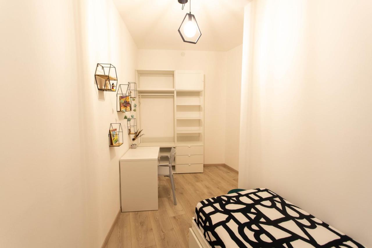 Moderno Appartamento 140 Bassano Centro Bassano del Grappa Exteriör bild